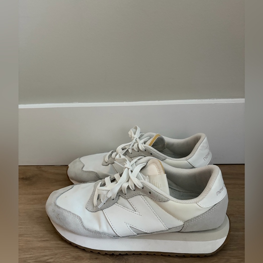 New Balance 237 Fresh Foam - White
